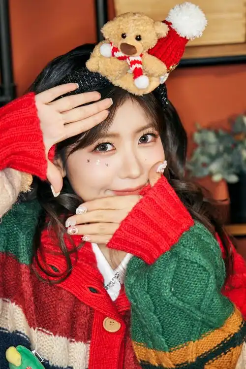 身上的卡哇伊七酱(●70●)又是被可爱暴击的一天@赖美云9702