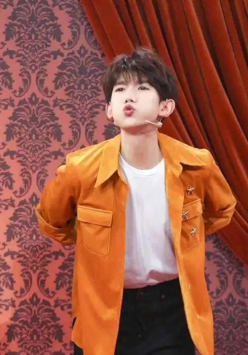 王源超话#王源2022时和岁暖#王源源@tfboys-王源嘟嘴合集众所周知男孩