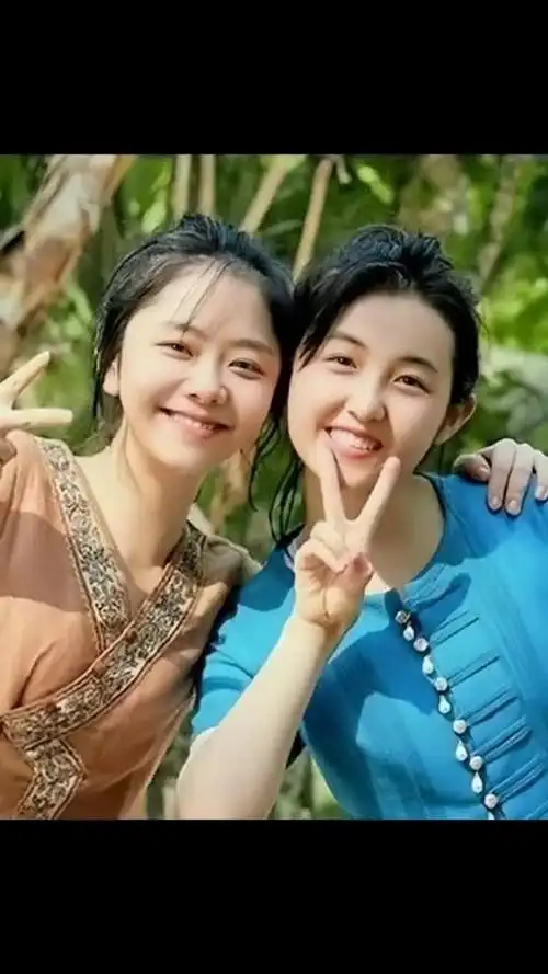 谭松韵张子枫同框