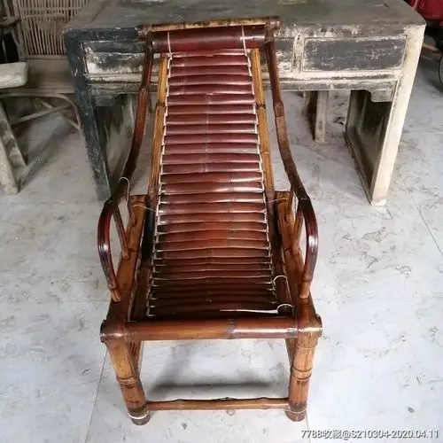 竹制躺椅,包浆好品相佳,稳固能正常使用