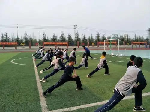 一节精彩十足的足球课