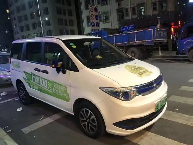 深圳货拉拉面包车租售