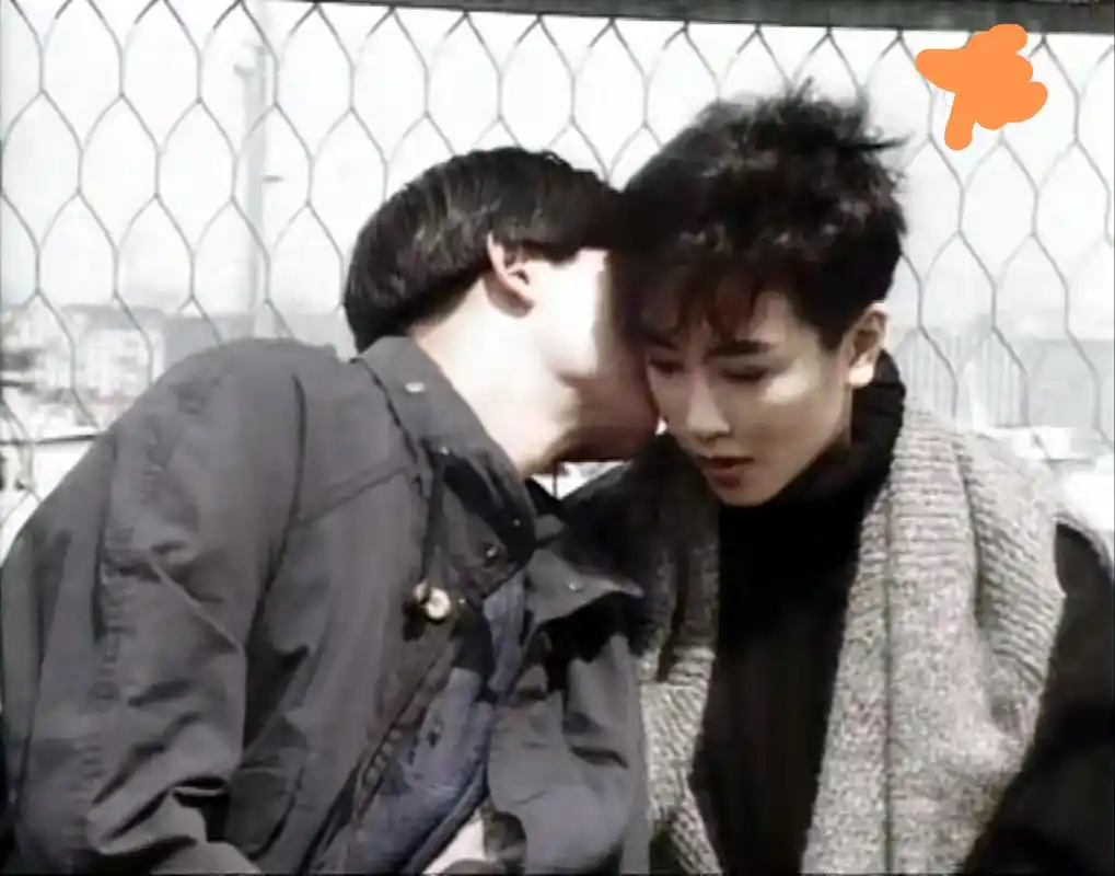 定格在《烈火狂奔》帅得掉渣的郭富城,也挡不住黎姿袁洁莹的美