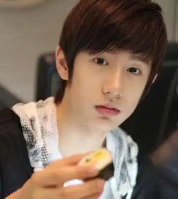 男生离子烫前后效果图