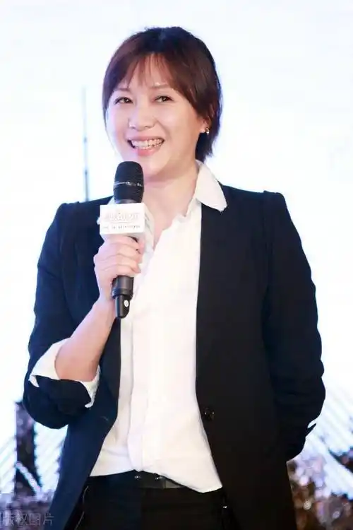 徐静蕾,魅力尤物,她真的很有韵味