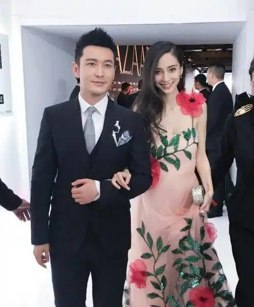 baby结婚后,和黄女士生了一个儿子,小海绵,一家三口非常幸福.