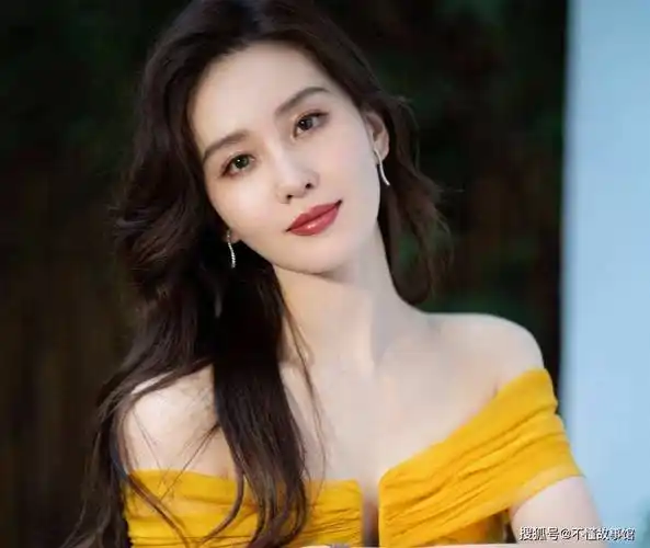 中国娱乐圈十大酒窝女明星_朱珠_内地_殷桃