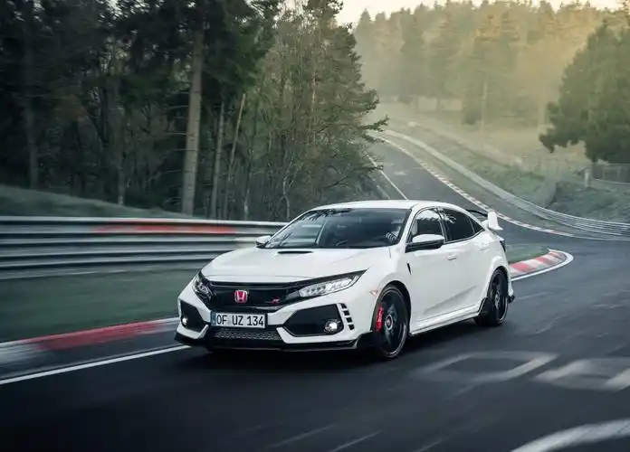 本田思域type r:最强前驱小钢炮