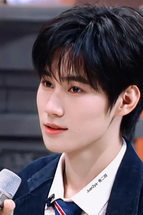 张真源 顶级浓颜ace