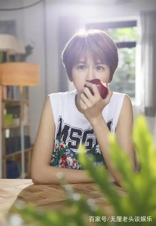 中国女歌手演员曾沛慈