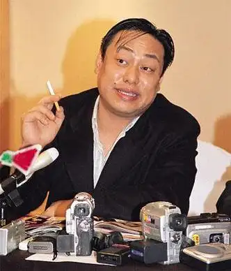 最会玩儿的豪门太太李嘉欣的生猛情史和她背后的8个隐藏玩家