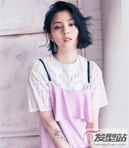 女生短碎发发型 实力诠释凌乱美