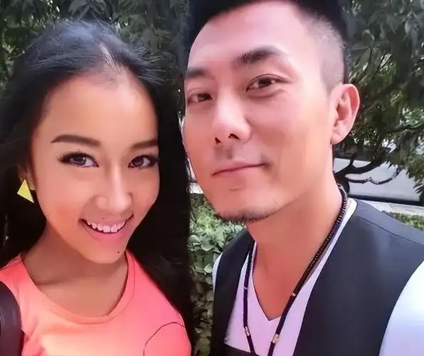 吉克隽逸:立了10年的"淳朴"人设,终于崩塌了