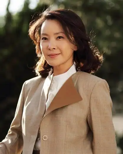 【图】妈妈我爱你电视剧热播 刘威葳跨年代出演女强人