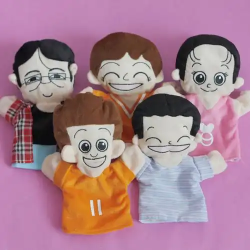 正版家有儿女手偶 人物手偶 卡通手偶玩具大号 讲故事好帮手