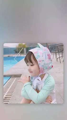 抖音最近超火的网红萌娃权律二壁纸双拼多风格