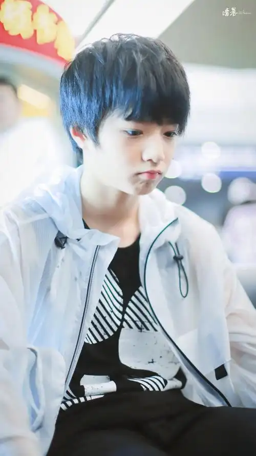 台风少年团rap担当tf家族新生刘耀文舞台上气场全开