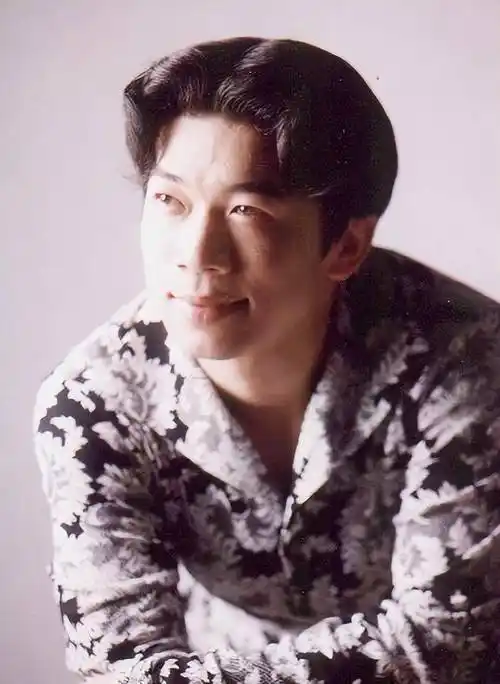 90年代内地8位男歌星,有人想当活佛,有人成酒蒙子,有人早逝!