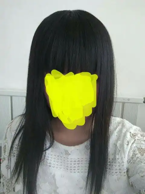 已经拉直过 可是还是太厚 就去打薄了 可是理发师说发根处不能打薄呀!