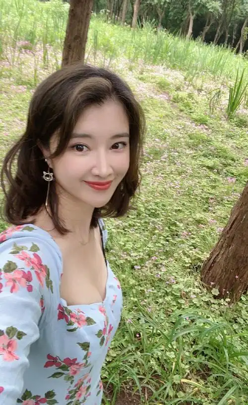 当红小生刘思博:妹妹奚望离婚,他与父母一样难过