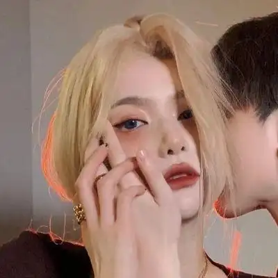 ins真人接吻情头想我就要说出来放在心里又不会涨利息