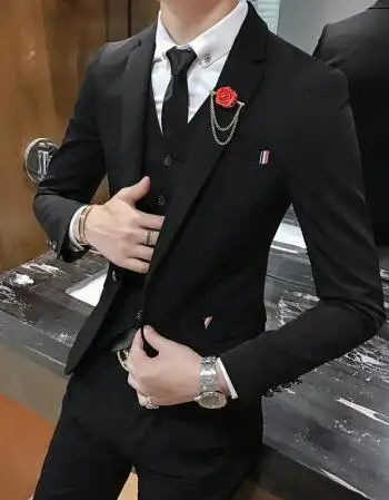 2018年新款西服套装男士三件套韩版修身秋季休闲西装新郎结婚帅气伴郎