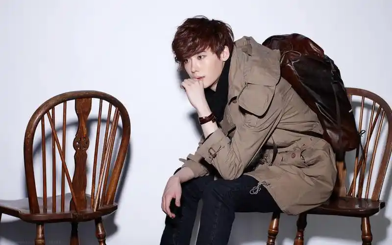 李钟硕写真图片-自制1280x720壁纸.高清大图-明星写真馆n63.com