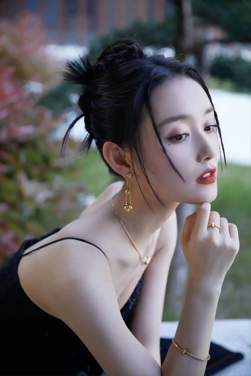 蒋依依美图分享