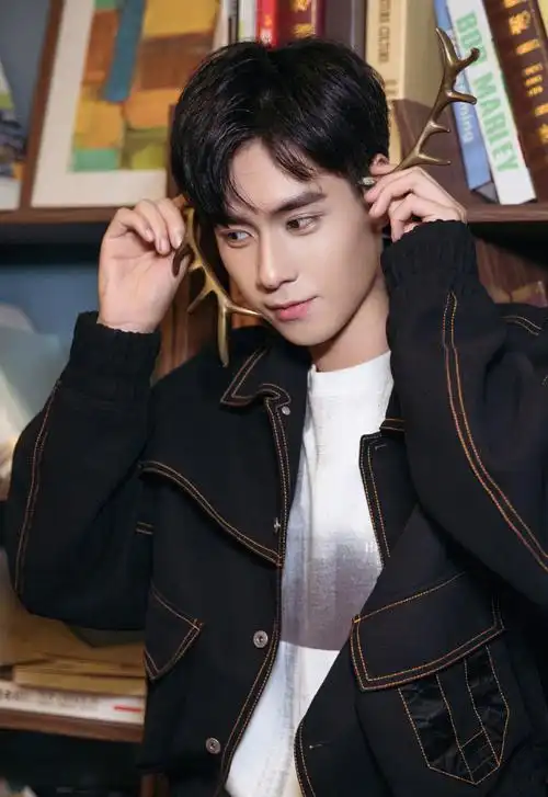 胡一天高清图片,明星,小鲜肉,写真,帅气,演员,帅哥,大陆男明星,胡一天