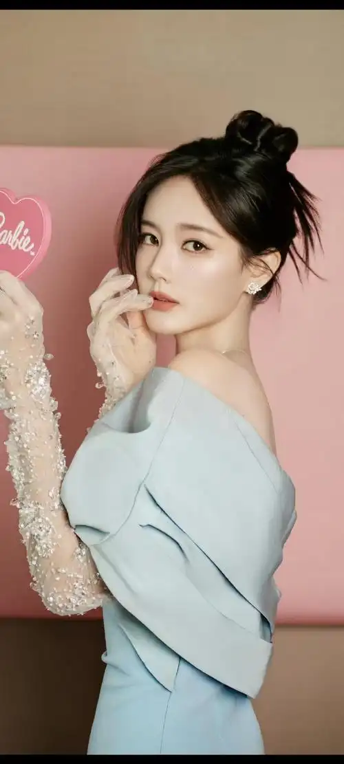 李一桐 高清性感写真