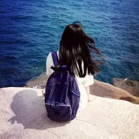 qq头像女生背影学生控带字