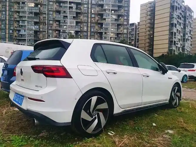 大众 2021款 高尔夫gti 2.0tsi 2021年7月 - 抖音
