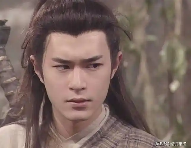 难怪刘宇宁被嘲贼眉鼠眼,看看这10位武侠美男,那才叫貌比潘安_郑少秋