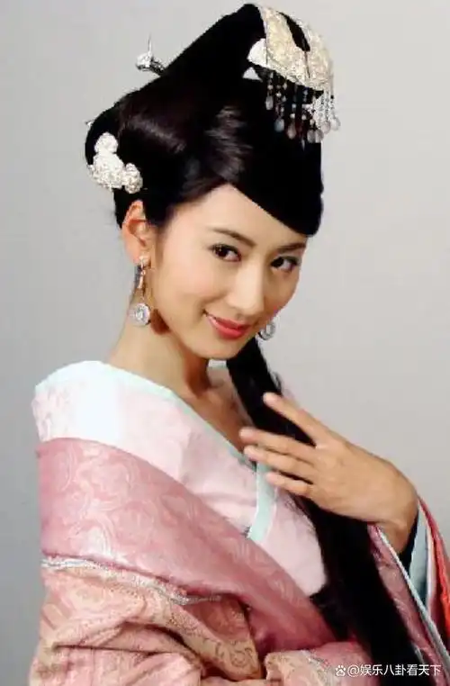 同是演美人赵合德,当26岁郭珍霓遇上24岁袁立,谁更胜一筹