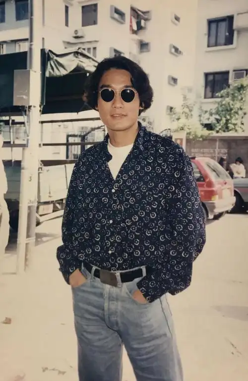 回顾演员梁家辉我这辈子最正确的决定就是娶了一个平凡的妻子