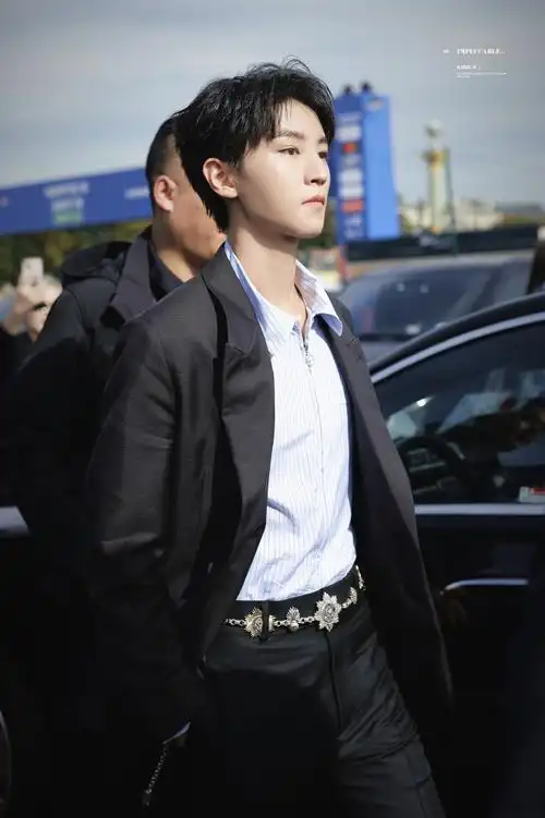 王俊凯 巴黎时装周##迪奥品牌大使王俊凯