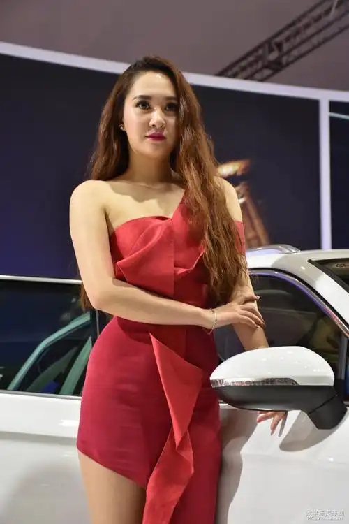 小狼神汽博会美女模特特写镜头17