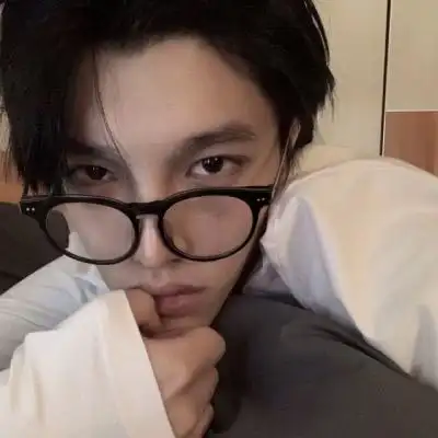 qq头像男生霸气高冷范 困住的孤独之心 - 男生头像 - 潮人个性网