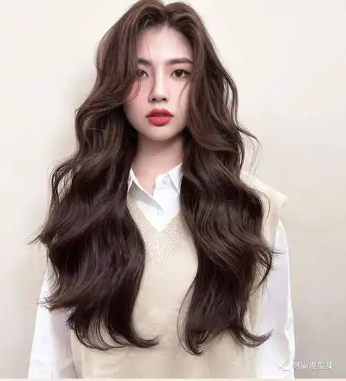 "乖乖女烫发",2024减龄首选!_发型_中国_形象