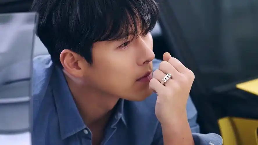 2022年3月22日dazed korea 杂志发布玄彬海报拍摄花絮