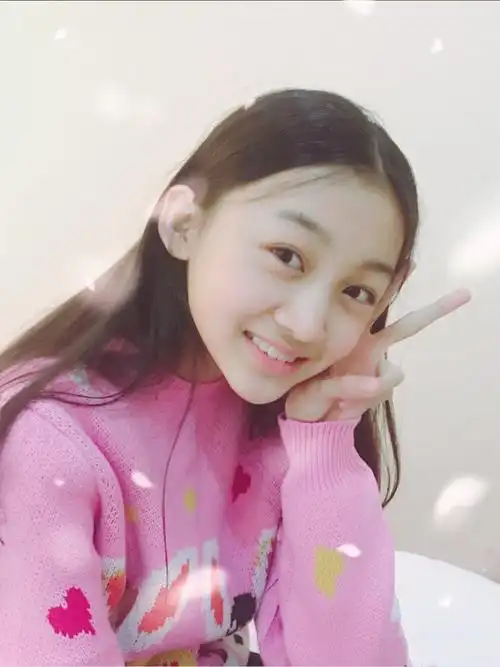 美图#曲芷含# #栀婷家族# #表白曲芷含#. 来自栀婷家族官微 - 微博