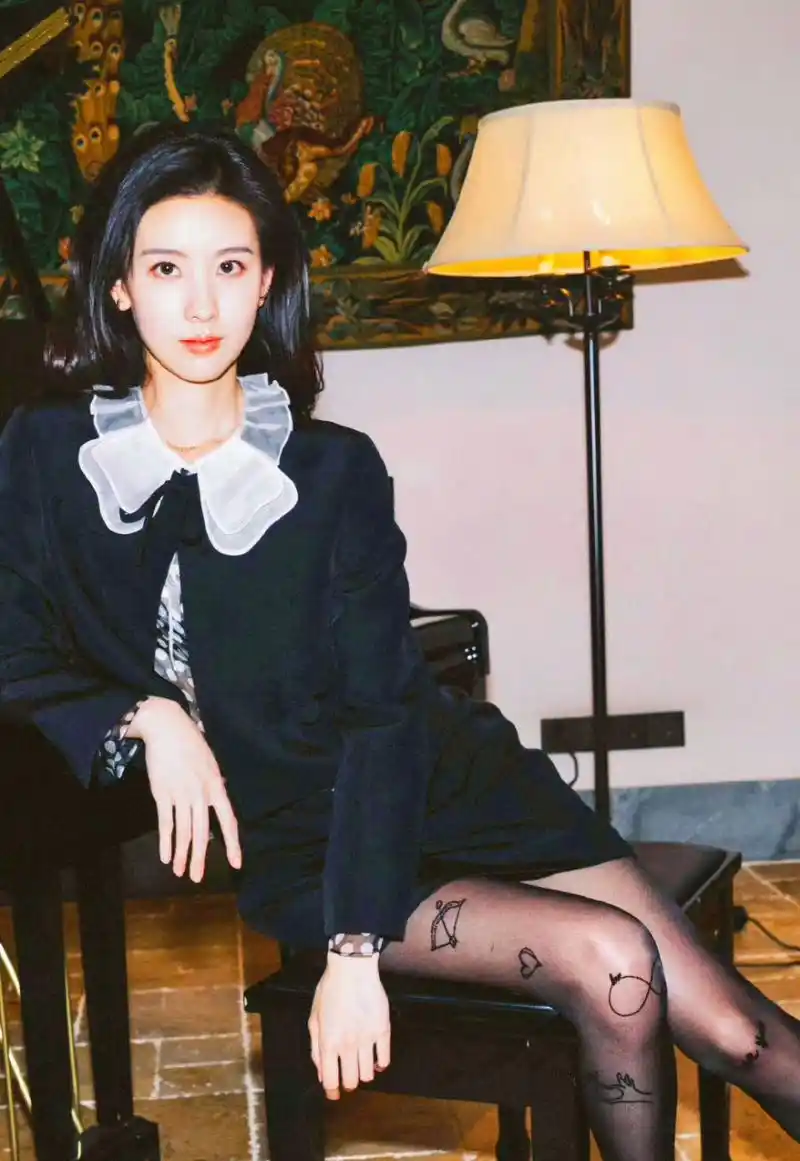 陈都灵黑丝大赏,这身段诱惑吗 #陈都灵