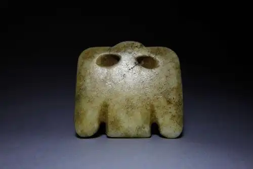 红山文化期玉器,工上自然态质变,任南珍藏