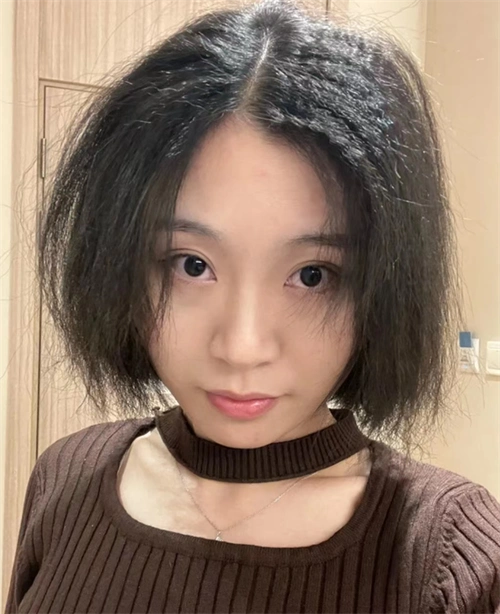 人气玉米须烫发 蓬松轻盈巨减龄_女生烫发 - 美发站