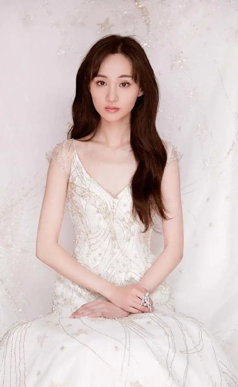 郑爽优雅灵动写真图片66