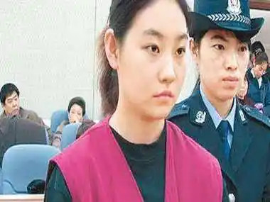 原创鞍马王子肖钦发福认不出曾涉女友巨额诈骗案今任八一体操队领队