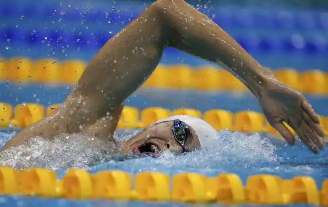 自由泳技巧学习图解