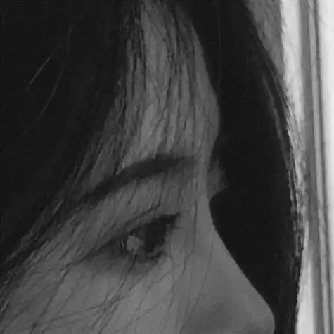 美女头像黑白霸气侧脸