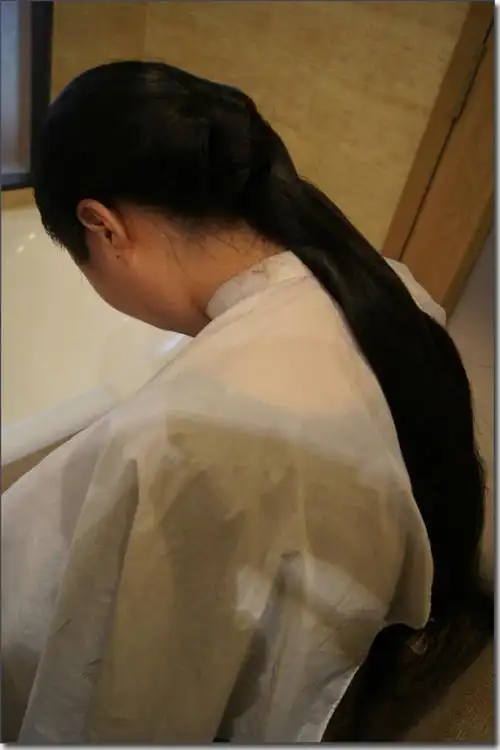 铃铛姑娘洗长发15