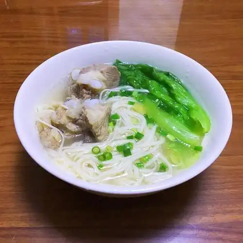 排骨汤面,营养丰富,暖心暖胃